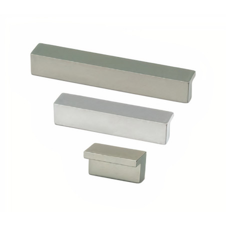 Puxador atual, barra rectangular L Sofima 798, zamak cromado mate, 2 furos distância 96, P.16 x A.16 x C.108 mm