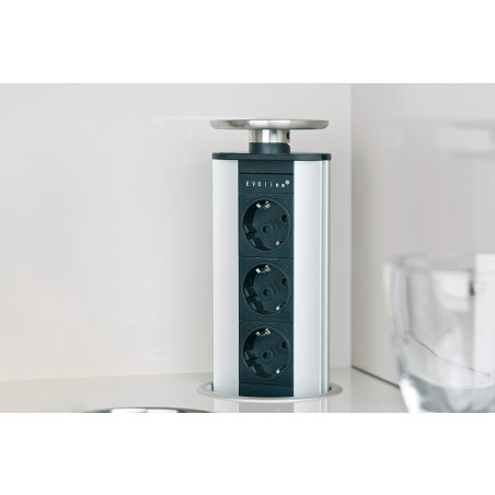 Tomada cilíndrica para embutir HAFELE 822.74.950, corpo em alumínio, tampa em plástico prateado, 3 tomadas Schuko 230V