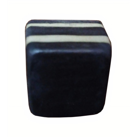 Puxador natureza, quadrado Nesu 127A1, cerâmica com topo preto/riscas brancas, 1 furo, 26 mm