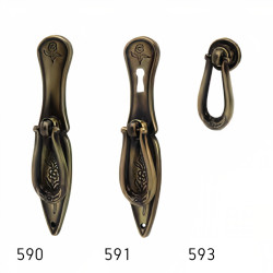Puxador rústico, espelho c/pingente argola Sofima 591, zamak bronze, A.125 x L.25 mm (c/entrada de chave)