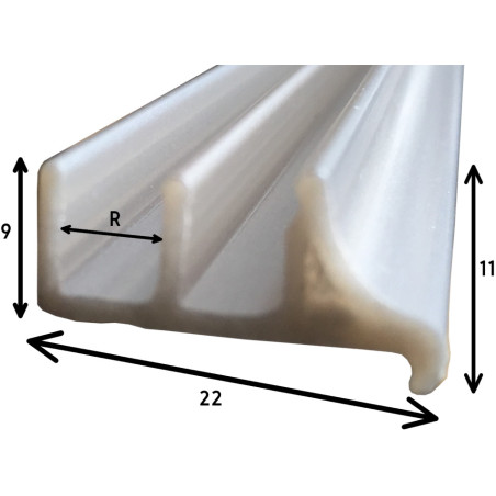 Perfil calha E 5,5 dupla para portas de vidro, plástico PVC dourado, aba 5,5, rasgo 5,5, L.22 x A.9/11 x C.2545 mm