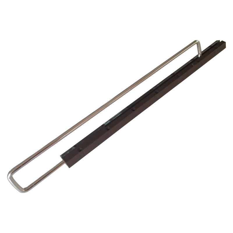 Cabide para roupeiro, extensível tipo trombone, cromado com base em plástico branco, profundidade 400 mm