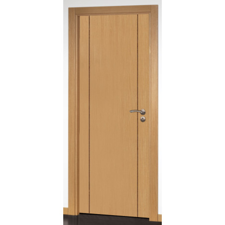 Porta interior 1F-2FE, revestida a folha faia vaporizada/frisos wenge, s/furação, s/verniz, A.2100 x L.900 x E.35 mm