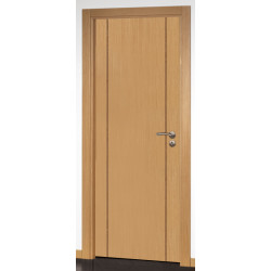 Porta interior 1F-2FE, revestida a folha faia vaporizada/frisos wenge, c/furação, s/verniz, A.2000 x L.600 x E.35 mm