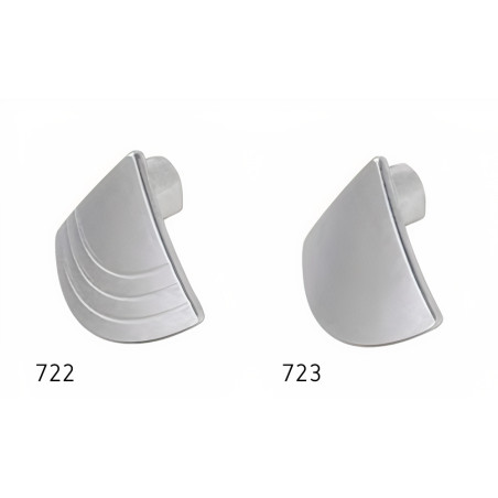 Puxador atual, pingente triangular Sofima 723, zamak niquelado mate, 1 furo, C.34 x L.43 x A.17 mm