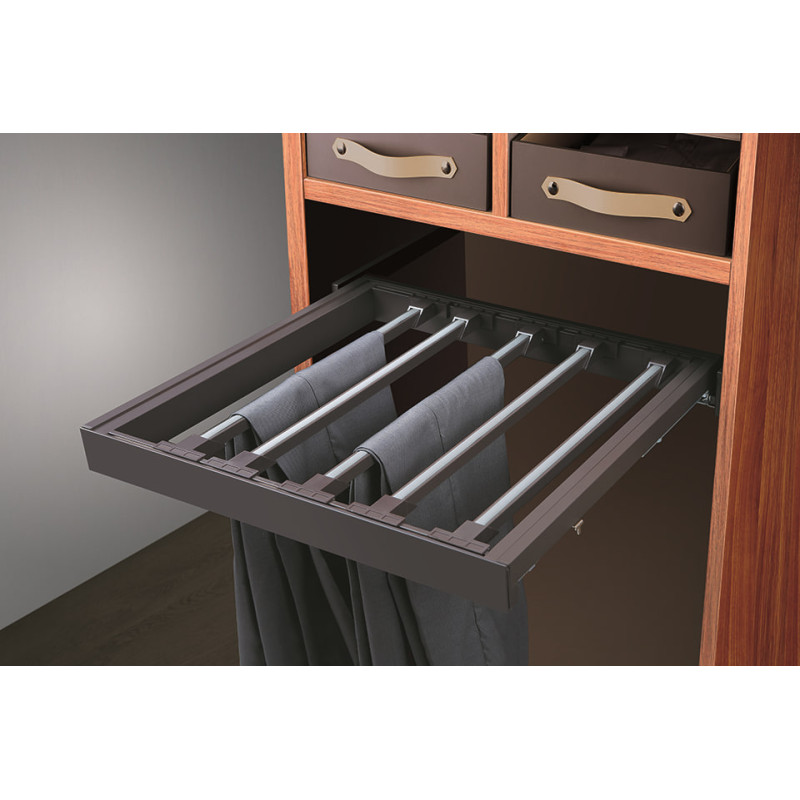 Calceiro extraível c/amortecedor STRONG p/roupeiro, 9 barras, castanho escuro, L.664 x P.420 x A.56, MOD.700 mm